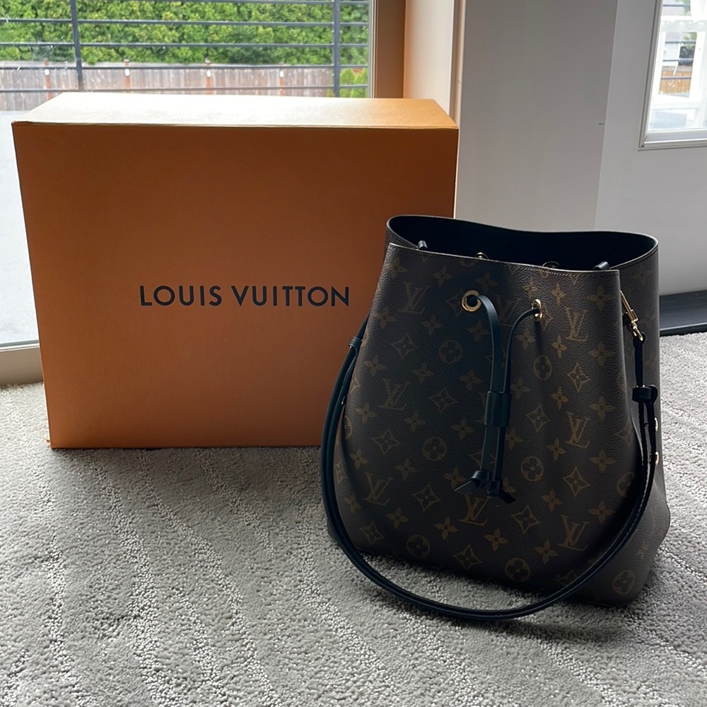 Louis Vuitton NeoNoe MM Noir (black)